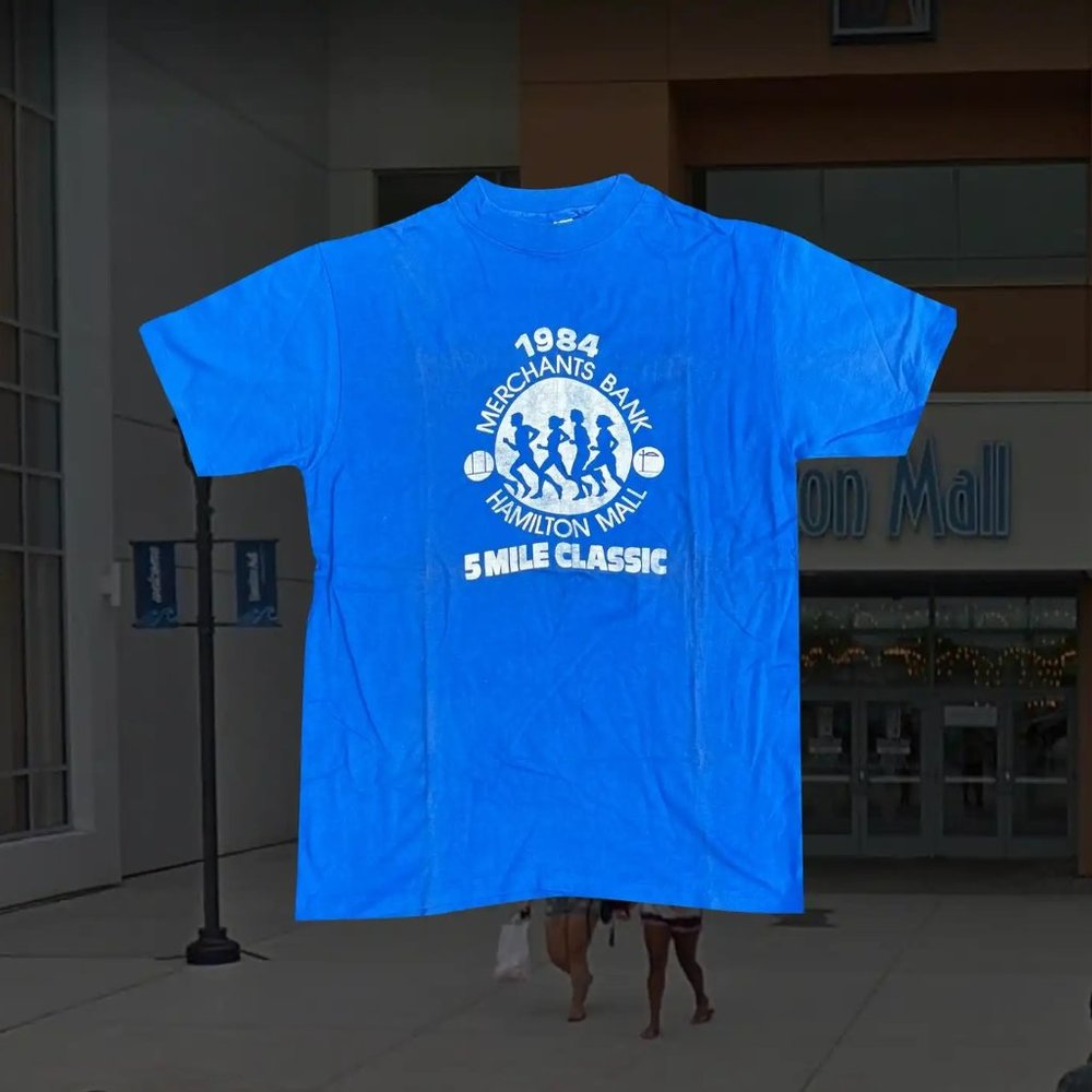 Vintage 1984 NJ Hamilton Mall 5 Mile Classic Tee